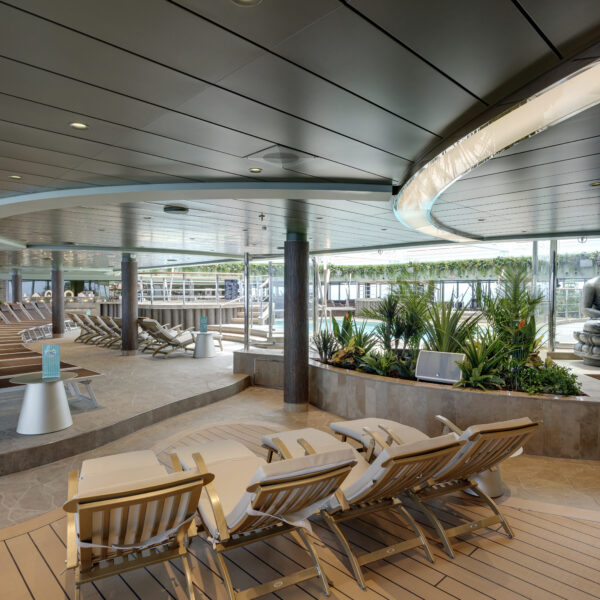 MSC Seaview, Jungle Pool Lounge