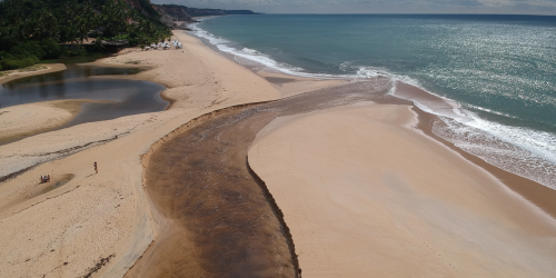 Praia tropical